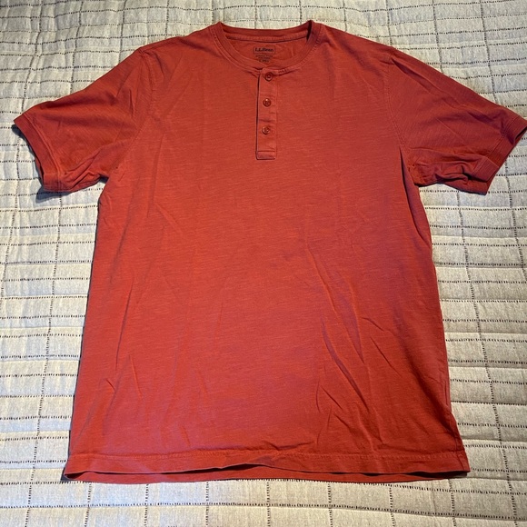 LLBean Men’s L T-Shirt - Picture 2 of 3